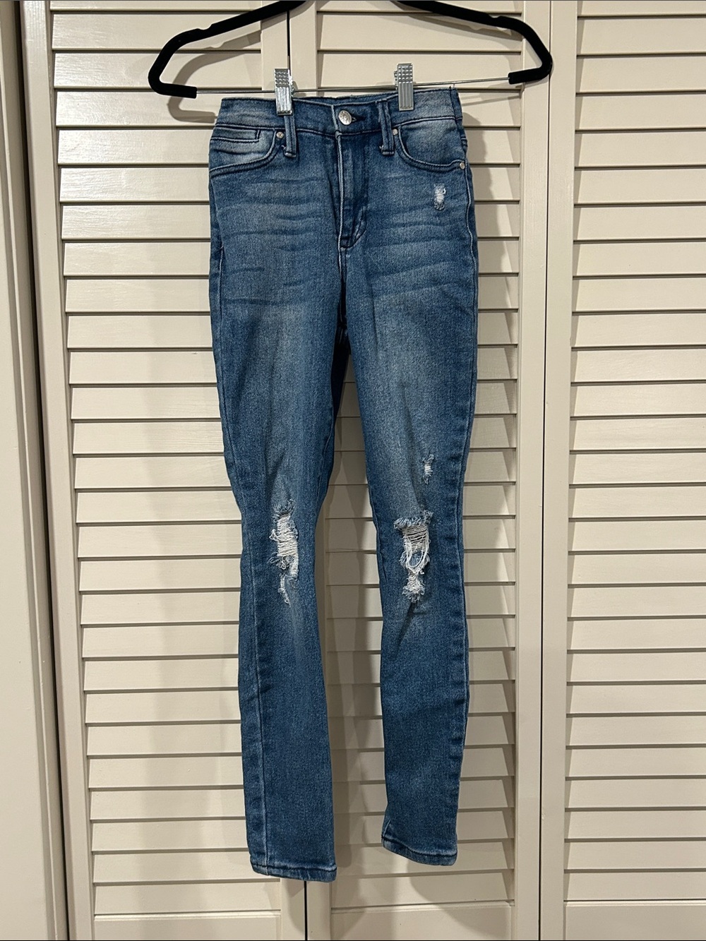 Celebrity Pink Distressed Skinny Jeans - Blue Size 24